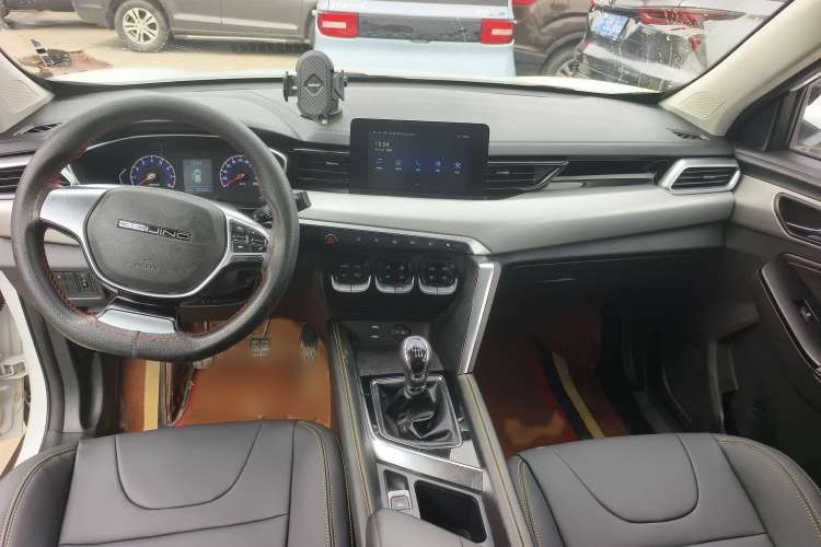 Used BAIC Beijing X3 2021 1.5T Manual Glory Edition Interior 3