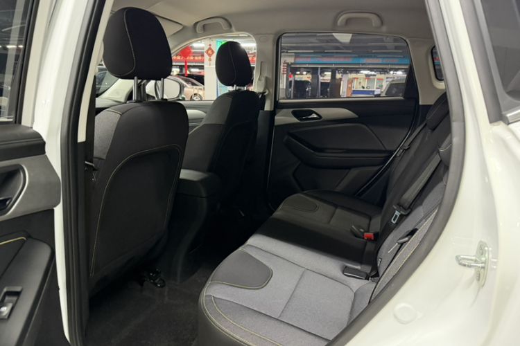 Used BAIC Beijing X3 2021 1.5T CVT Glory Edition Interior 3