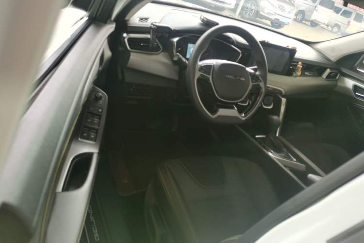 Used BAIC Beijing X3 2021 1.5T CVT Glory Edition Interior 3