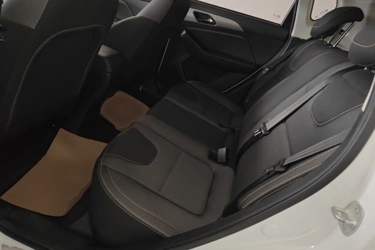 Used BAIC Beijing X3 2021 1.5T Manual Glory Edition Interior 4