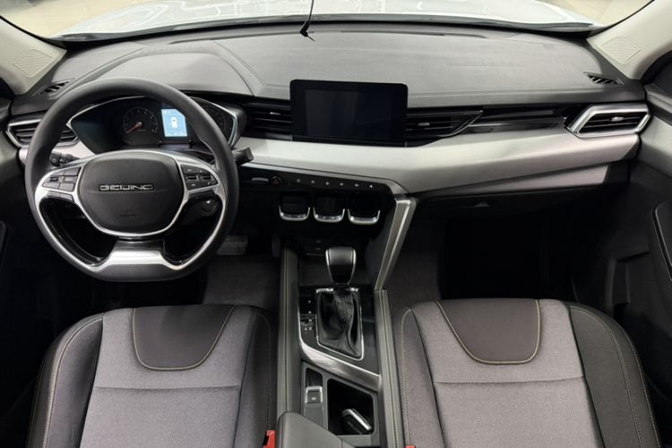 Used BAIC Beijing X3 2021 1.5T CVT Glory Edition Interior 4