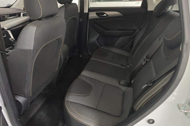 Used BAIC Beijing X3 2021 1.5T Manual Glory Edition Interior 4