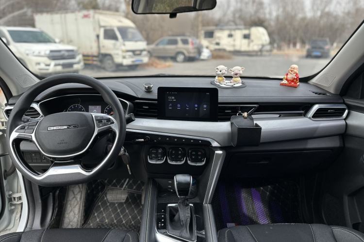 Used BAIC Beijing X3 2021 1.5T CVT Glory Edition Interior 4