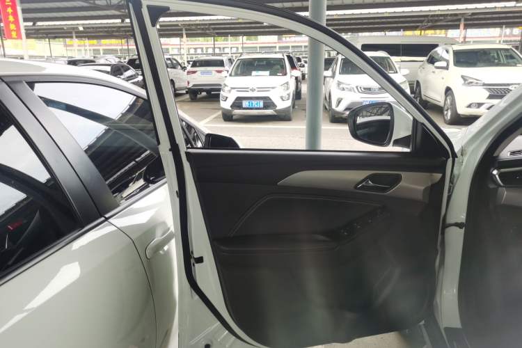 Used BAIC Beijing X3 2021 1.5T CVT Glory Edition Interior 7