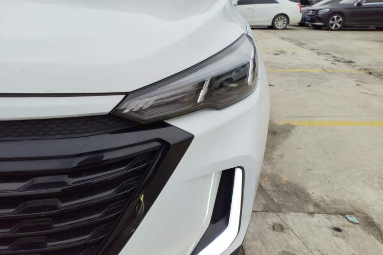 Used BAIC Beijing X3 2021 1.5T CVT Glory Edition Left Front Headlight