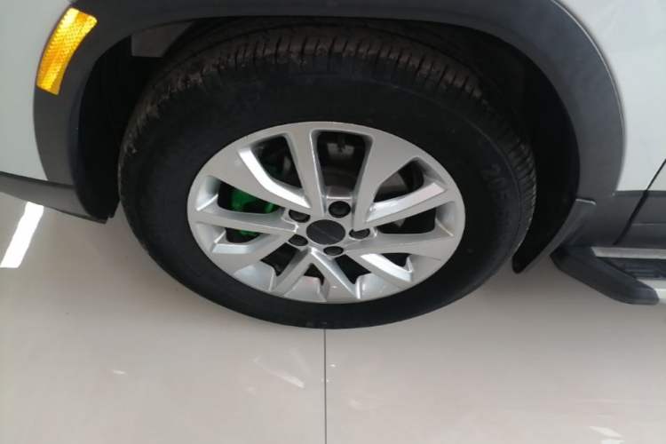 Used BAIC Beijing X3 2021 1.5T CVT Glory Edition Left Front Wheel Hub