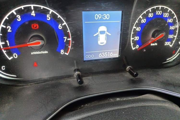 Used BAIC Beijing X3 2021 1.5T Manual Glory Edition Odometer Close Up