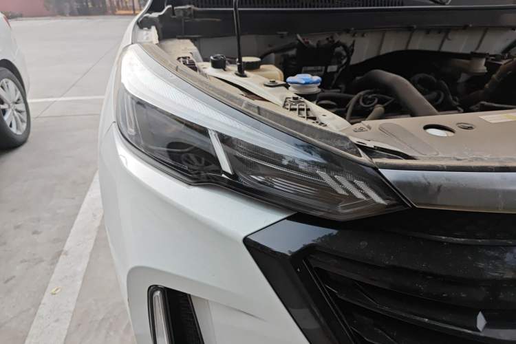 Used BAIC Beijing X3 2021 1.5T CVT Glory Edition Right Front Headlight