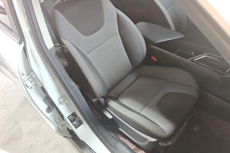 Used BAIC Beijing X3 2021 1.5T CVT Glory Edition Right Front Seat