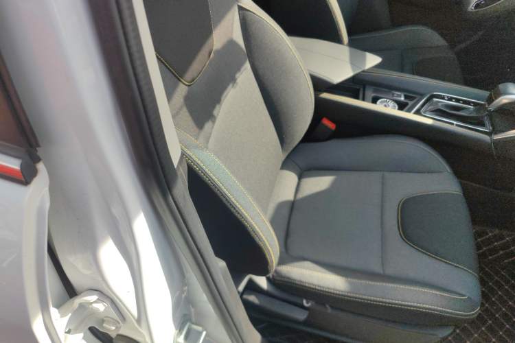 Used BAIC Beijing X3 2021 1.5T CVT Glory Edition Right Front Seat