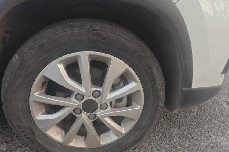Used BAIC Beijing X3 2021 1.5T CVT Glory Edition Right Front Wheel Hub