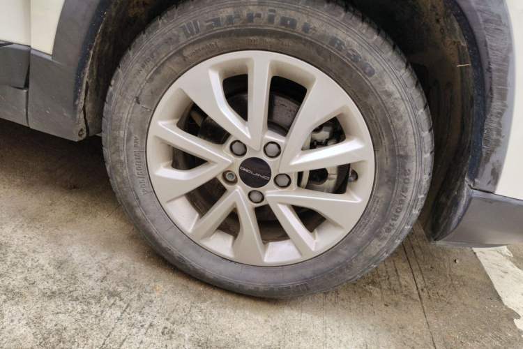 Used BAIC Beijing X3 2021 1.5T CVT Glory Edition Right Front Wheel Hub