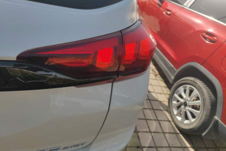 Used BAIC Beijing X3 2021 1.5T CVT Glory Edition Right Rear Taillight