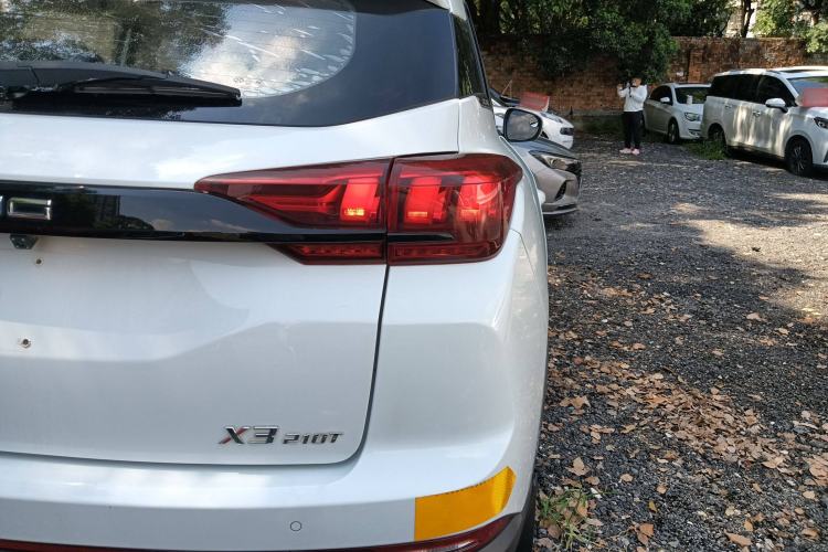 Used BAIC Beijing X3 2021 1.5T CVT Glory Edition Right Rear Taillight