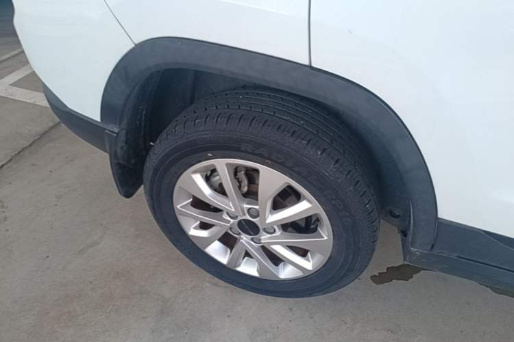 Used BAIC Beijing X3 2021 1.5T CVT Glory Edition Right Rear Wheel Hub
