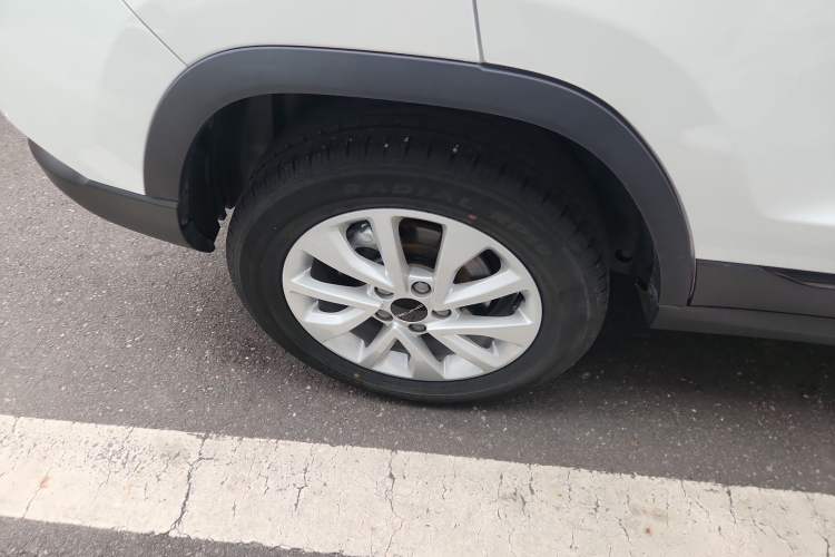 Used BAIC Beijing X3 2021 1.5T CVT Glory Edition Right Rear Wheel Hub