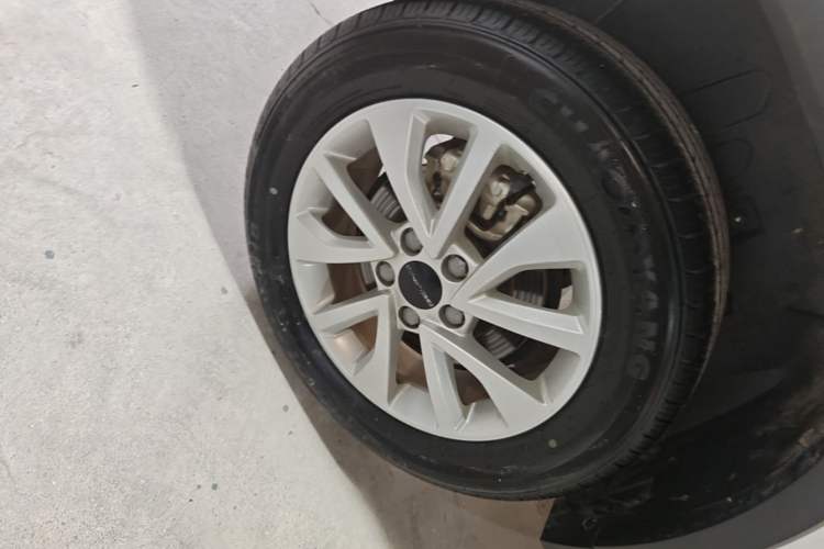 Used BAIC Beijing X3 2021 1.5T CVT Glory Edition Right Rear Wheel Hub