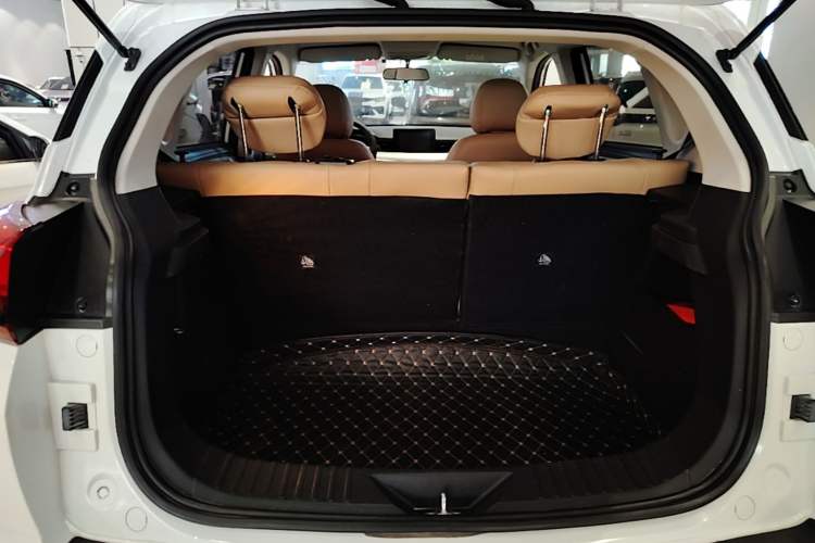 Used BAIC Beijing X3 2021 1.5T Manual Glory Edition Trunk