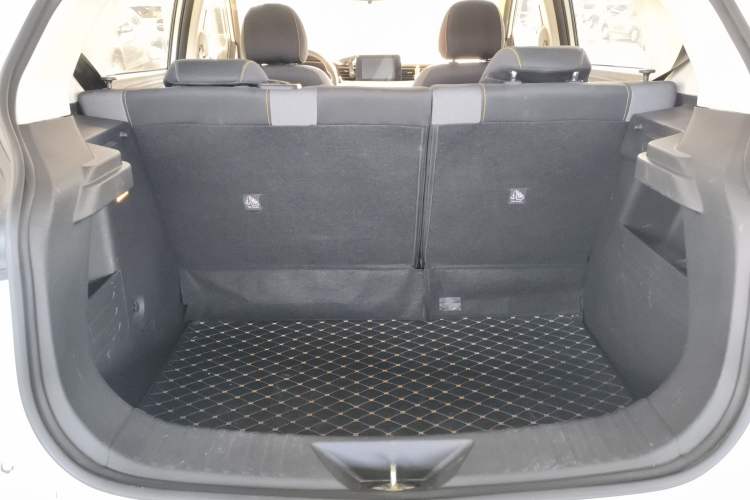 Used BAIC Beijing X3 2021 1.5T CVT Glory Edition Trunk