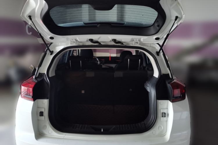 Used BAIC Beijing X3 2021 1.5T Manual Glory Edition Trunk