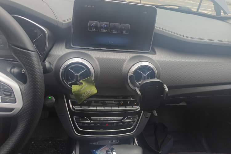 Used BAIC Beijing X5 2018 1.5T CVT New Smart Version China V Emission Standard Audio And AC Panel