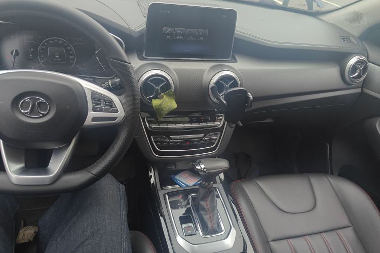 Used BAIC Beijing X5 2018 1.5T CVT New Smart Version China V Emission Standard Center Console