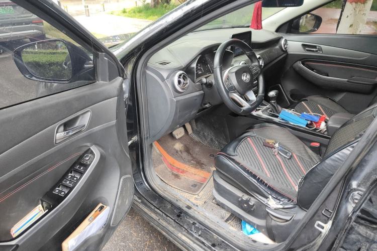Used BAIC Beijing X5 2018 1.5T CVT Elite Version National V Driver Seat