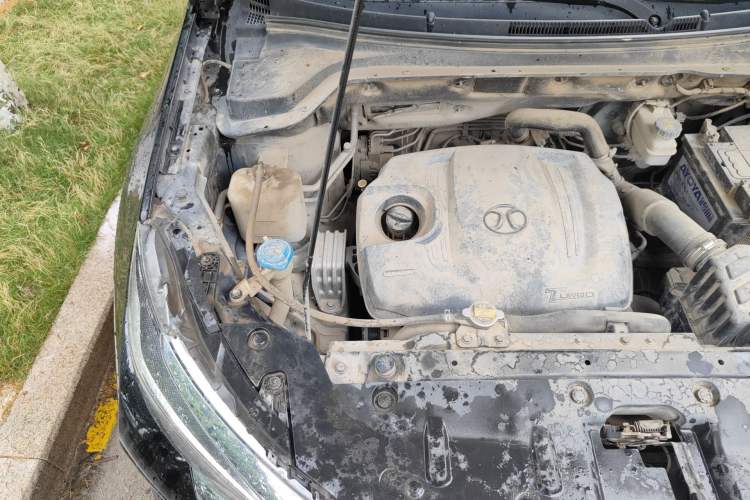 Used BAIC Beijing X5 2018 1.5T CVT Elite Version National V Engine Bay Right