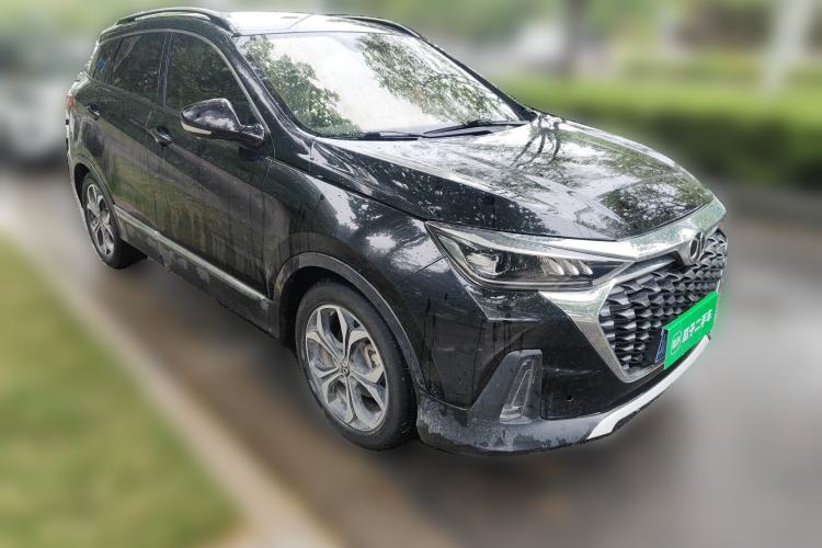 Used BAIC Beijing X5 2018 1.5T CVT Elite Version National V Front Right 45 Deg