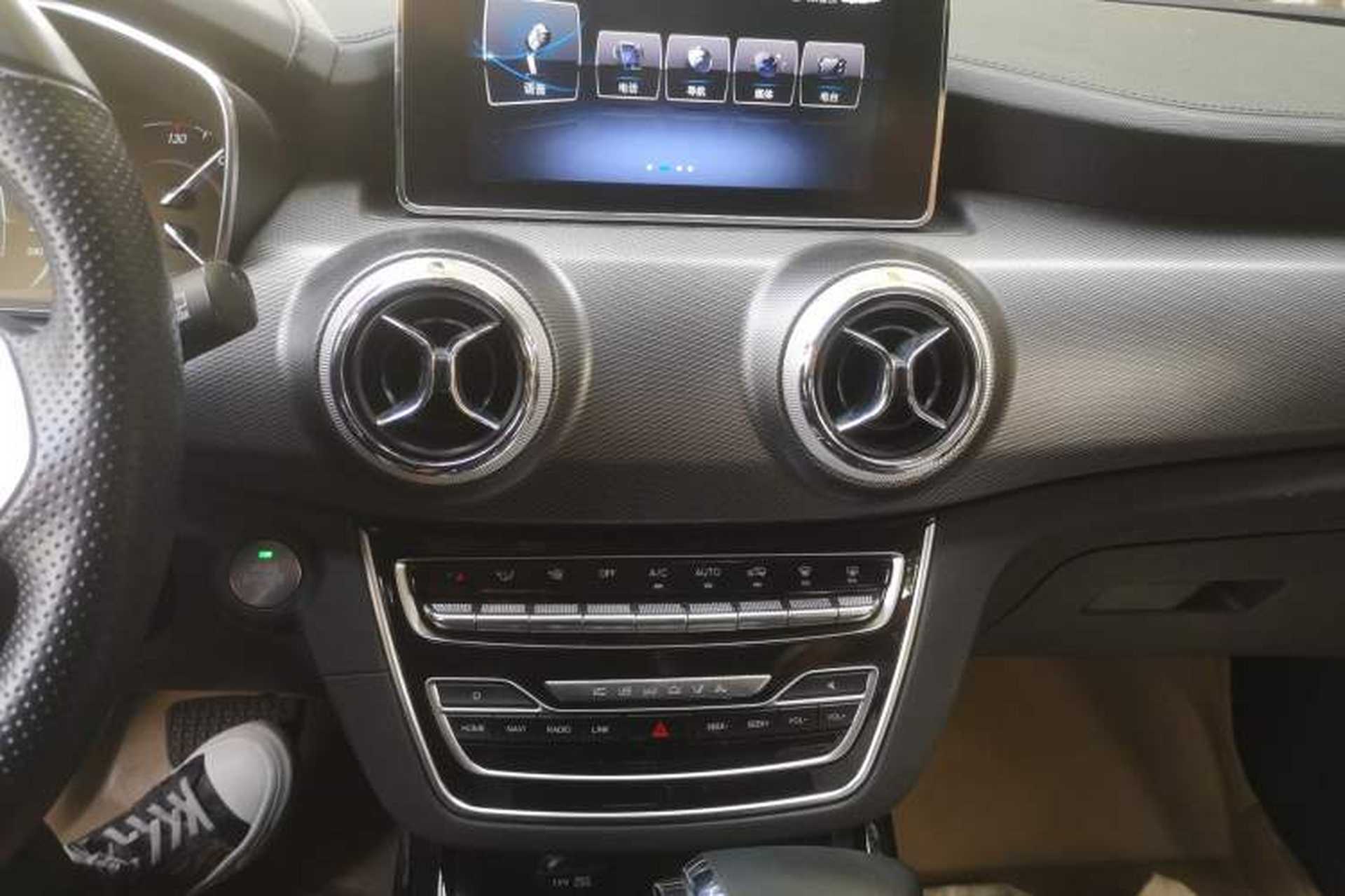 Used BAIC Beijing X5 2018 1.5T CVT New Smart Version China V Emission Standard Audio And AC Panel