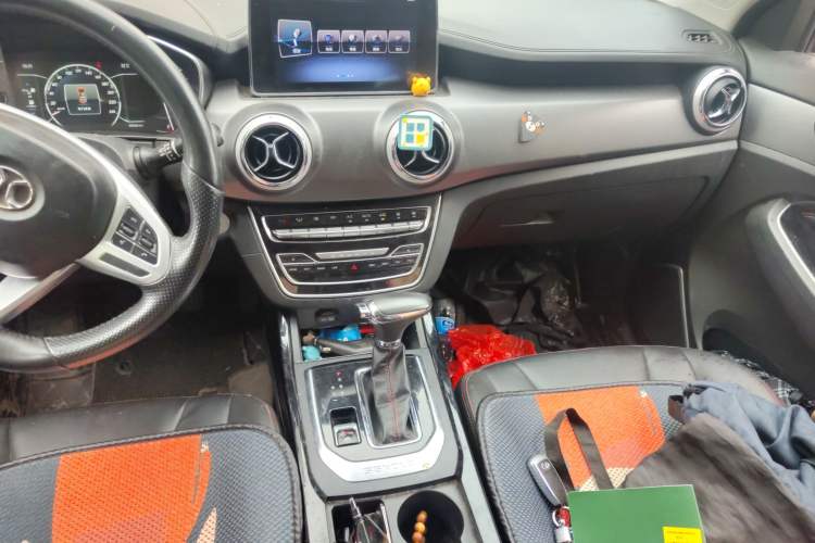Used BAIC Beijing X5 2018 1.5T CVT New Smart Version China V Emission Standard Audio And AC Panel