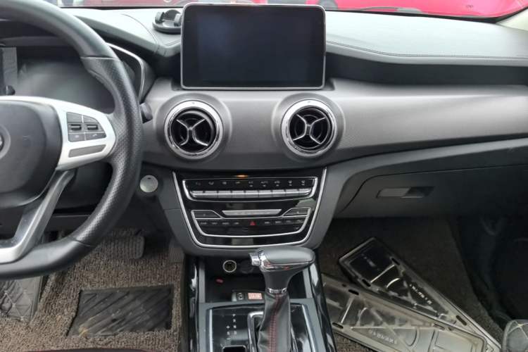 Used BAIC Beijing X5 2018 1.5T CVT Elite Version National V Audio And AC Panel