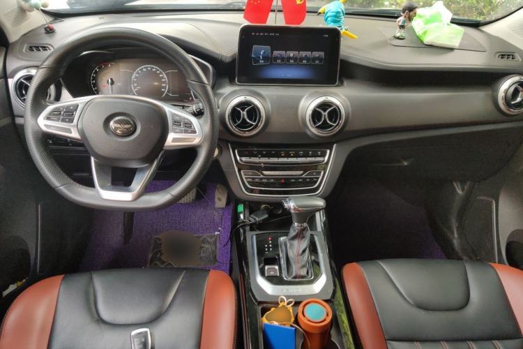 Used BAIC Beijing X5 2018 1.5T CVT New Smart Version China V Emission Standard Center Console