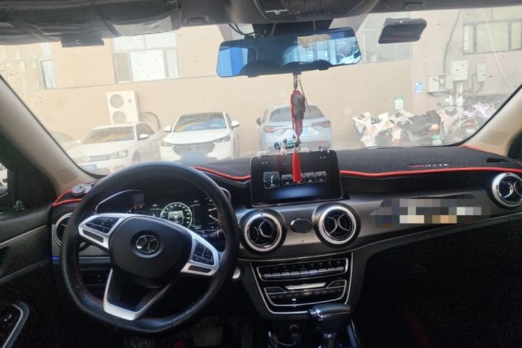 Used BAIC Beijing X5 2018 1.5T CVT New Smart Version China V Emission Standard Center Console
