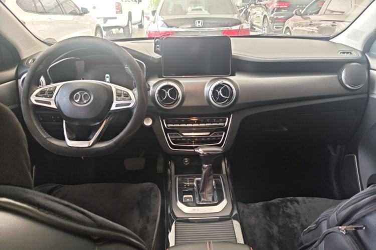 Used BAIC Beijing X5 2018 1.5T CVT New Smart Version China V Emission Standard Center Console
