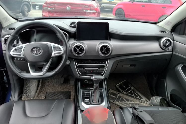 Used BAIC Beijing X5 2018 1.5T CVT Elite Version National V Center Console