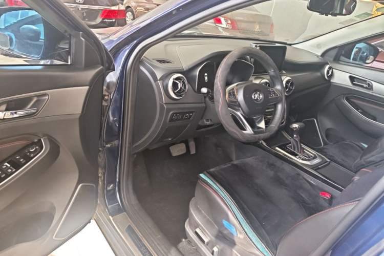 Used BAIC Beijing X5 2018 1.5T CVT New Smart Version China V Emission Standard Driver Seat