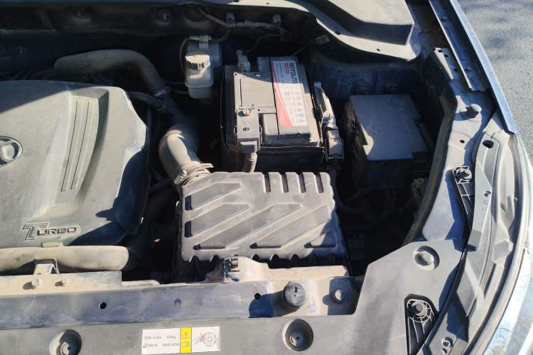 Used BAIC Beijing X5 2018 1.5T CVT Elite Version National V Engine Bay Left