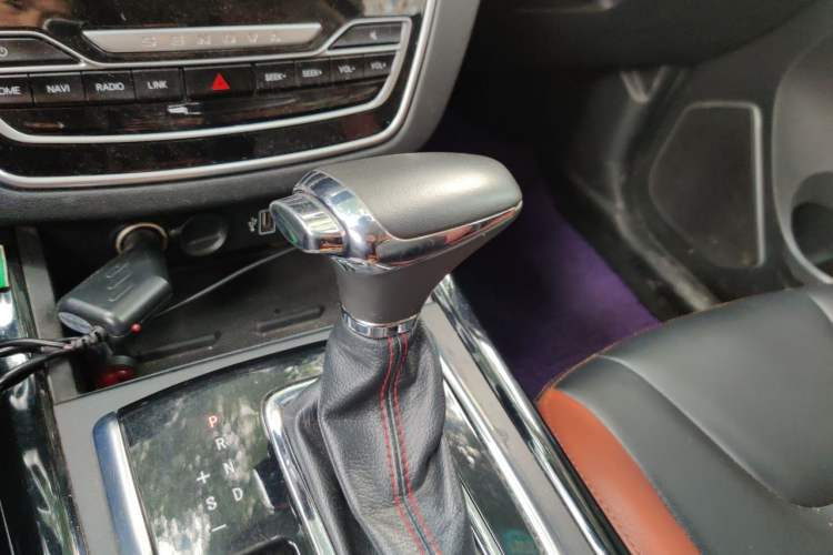 Used BAIC Beijing X5 2018 1.5T CVT New Smart Version China V Emission Standard Gear Lever