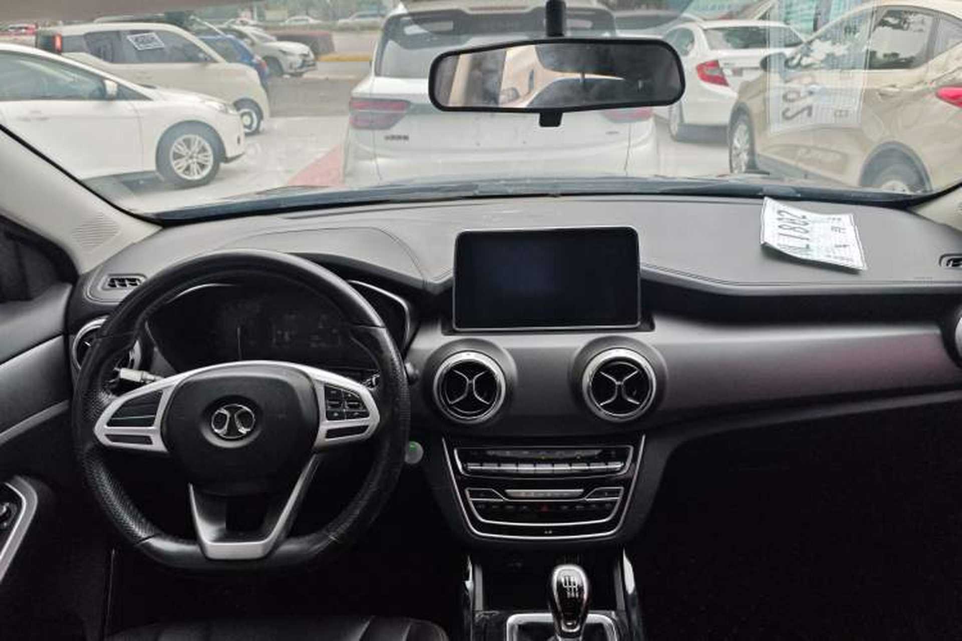 Used BAIC Beijing X5 2018 1.5T Manual Elite Edition National V Interior 2