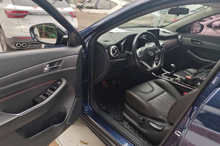 Used BAIC Beijing X5 2018 1.5T Manual Elite Edition National V Interior 3