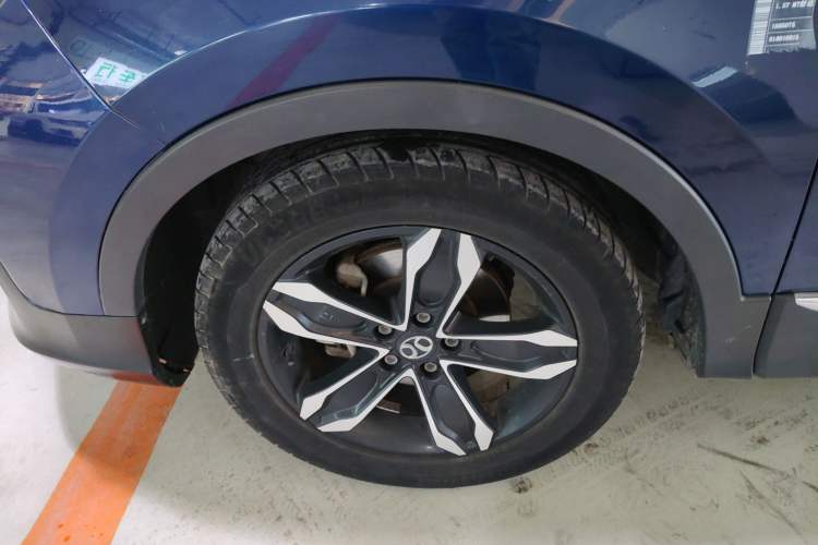 Used BAIC Beijing X5 2018 1.5T Manual Advance Version China V Left Front Wheel Hub
