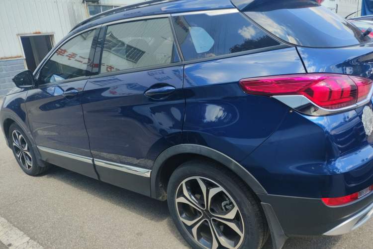 Used BAIC Beijing X5 2018 1.5T CVT Elite Version National V Left Side