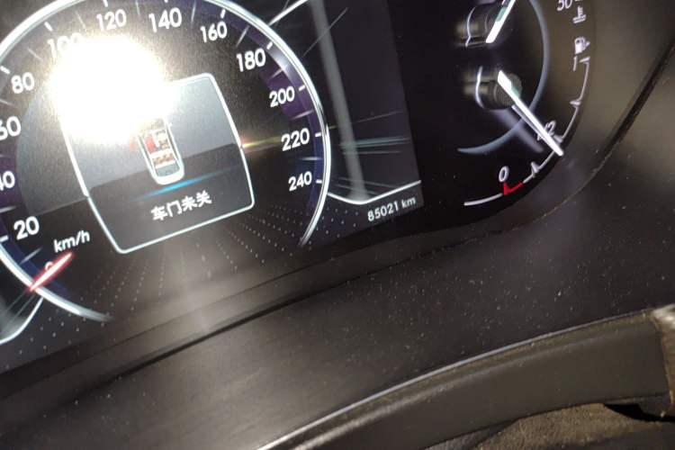 Used BAIC Beijing X5 2018 1.5T CVT New Smart Version China V Emission Standard Odometer Close Up