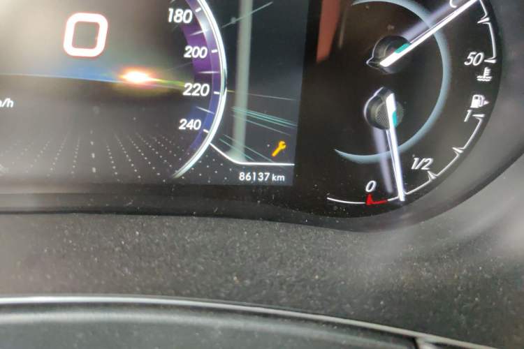 Used BAIC Beijing X5 2018 1.5T CVT New Smart Version China V Emission Standard Odometer Close Up