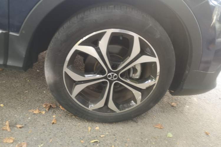 Used BAIC Beijing X5 2018 1.5T CVT New Smart Version China V Emission Standard Right Front Wheel Hub