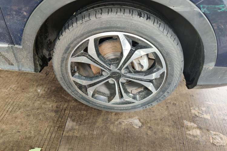 Used BAIC Beijing X5 2018 1.5T CVT New Smart Version China V Emission Standard Right Front Wheel Hub