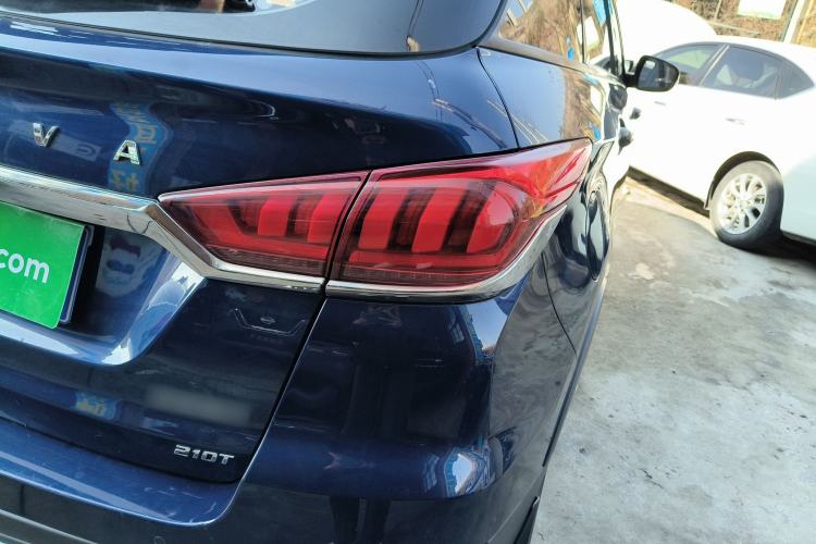 Used BAIC Beijing X5 2018 1.5T CVT Elite Version National V Right Rear Taillight
