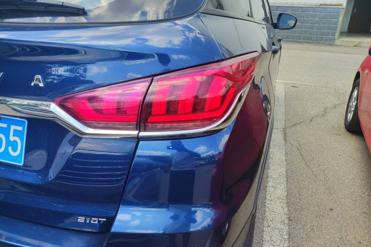 Used BAIC Beijing X5 2018 1.5T CVT Elite Version National V Right Rear Taillight