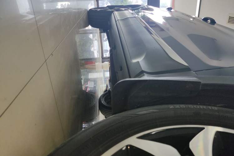 Used BAIC Beijing X5 2018 1.5T CVT Elite Version National V Right Side Sill